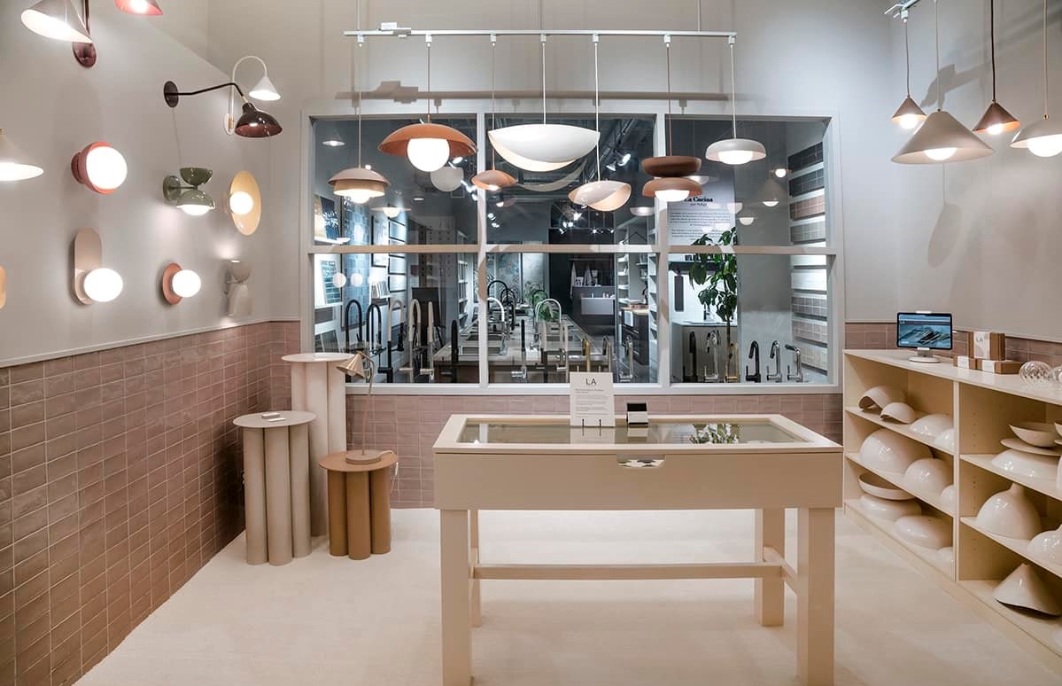 Luminaire Authentik boutique libre-service